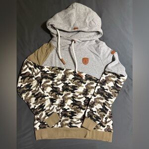 Wanakome Camo & HeatherGray Hoodie